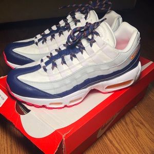 NEW Nike Air Max 95 Size 8.5 women’s